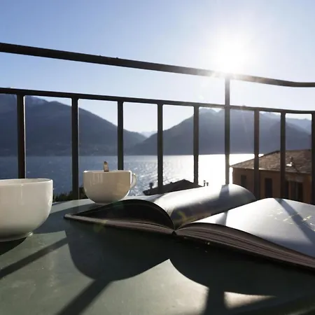 Apartment 2-bedroom Lakeview At The