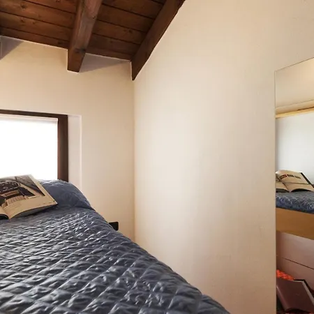 Apartment 2-bedroom Lakeview At The