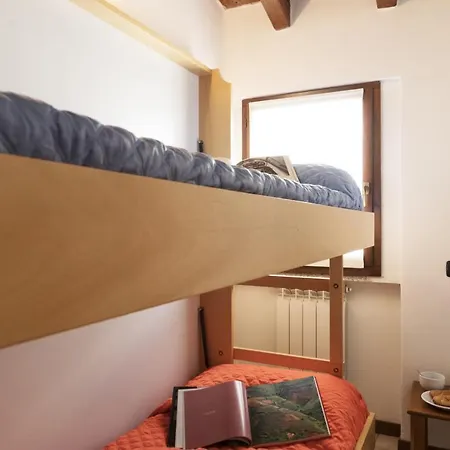 Apartment 2-bedroom Lakeview At The
